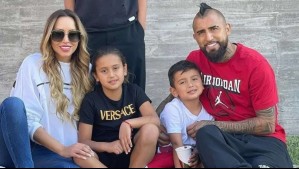 Arturo Vidal asistió a acto dieciochero de Emiliano, su hijo menor: Marité Matus también estuvo presente