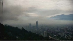 Humo del incendio en Meiggs afecta a varias comunas de la capital: Revisa las recomendaciones de Senapred