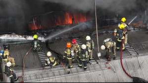 Este es el millonario monto robado desde cajero automático que habría originado incendio en Barrio Meiggs