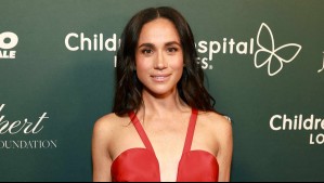 Crtitican a Meghan Markle por vestido utilizado en obra benéfica