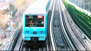 Metro de Santiago restablece servicio en Línea 2 tras cierre de estaciones