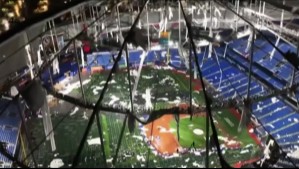Drone muestra destrucción de techumbre de estadio tras paso del huracán Milton