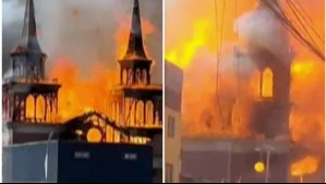 Videos muestran impactante incendio en histórica iglesia San Francisco de Iquique