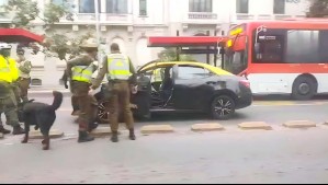 Carabinero resulta lesionado por taxi que intentó evadir control policial en Alameda: Conductor fue detenido