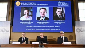 'Cómo se forman las instituciones y cómo afectan a la prosperidad': Este es el trío que se llevó el Nobel de Economía