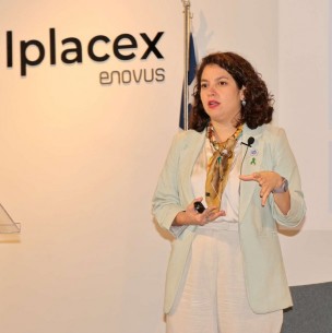 '15% tiene dependencia severa': Iplacex fue sede de seminario que abordó realidad de personas con pérdida de autonomía