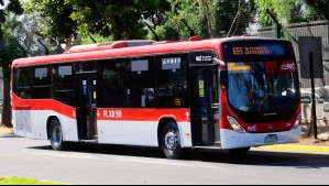 'De 100 pasajeros, pagan 10': El potente descargo de conductora de buses RED frente a la alta evasión