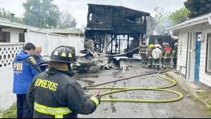 Familia muere en fatal incendio en su casa en Valdivia: Había dos niños