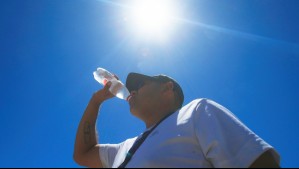 'Vuelve el calor': Santiago podría superar los 31°C y el viernes sería el día con temperaturas más altas de esta semana