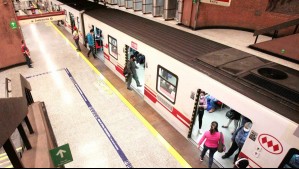 Metro de Santiago cierra estaciones de Línea 1 y 5 por manifestaciones