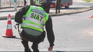 Carabinero protagoniza accidente y deja en estado grave a una madre y su hija: No respetó la luz roja del semáforo