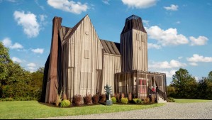 La casa fantasma de 'Beetlejuice' llega a Airbnb para Halloween: ¿Cómo arrendarla?