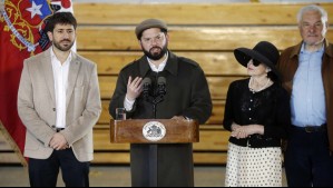 Presidente Gabriel Boric tras votar junto a su familia en Punta Arenas: 'Hoy es un día de silencio electoral'