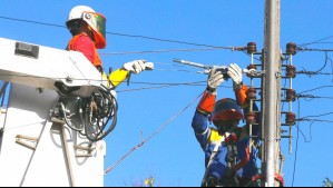 Masivo corte de luz afectó al sector oriente de la Región Metropolitana: ¿Qué pasó?