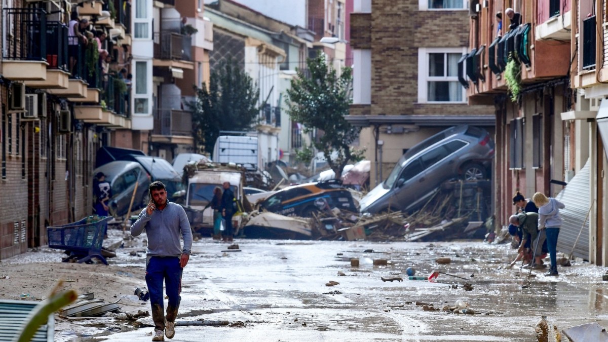 Más de 60 muertos: Revelan cifra de víctimas por devastadoras inundaciones en el sureste de España