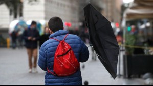 Incluye la Región Metropolitana: Meteorología actualiza aviso por viento para zonas de siete regiones del país