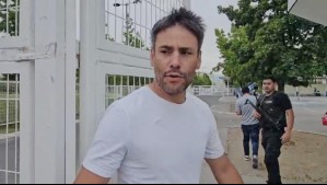 'Lo del apoyo, agradecer': Claudio Valdivia es captado llegando a la cárcel de Rancagua para visitar a su hermano Jorge