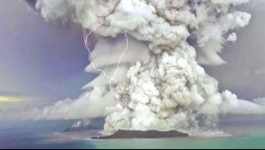 Al menos nueve muertos por erupción de un volcán en Indonesia