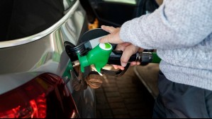 ¿Quieres ahorrar hasta $300 por litro de bencina? Así puedes acceder a descuentos en combustible durante noviembre