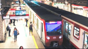 Estación de Metro de Línea 5 permanece sin detención de trenes por filtración de agua