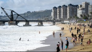 ¿Te vas a la playa el fin de semana? Revisa el pronóstico del tiempo para este viernes en Viña del Mar y Valparaíso