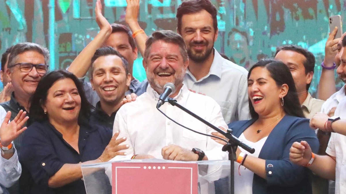 Claudio Orrego es reelecto: Francisco reconoció su derrota en la Región Metropolitana