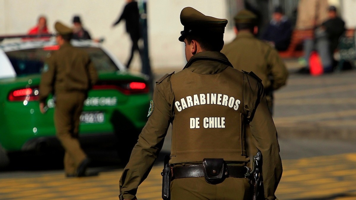 Carabinero resulta herido en persecución policial: Un adolescente de 16 años fue detenido