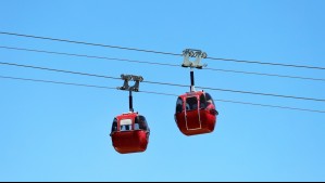 Estaba de vacaciones con su esposa: Turista de 74 años muere a bordo de un funicular en Bariloche