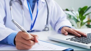 Lleva más de un año prófugo: Buscan a ginecólogo condenado por abuso sexual contra 5 pacientes en Copiapó