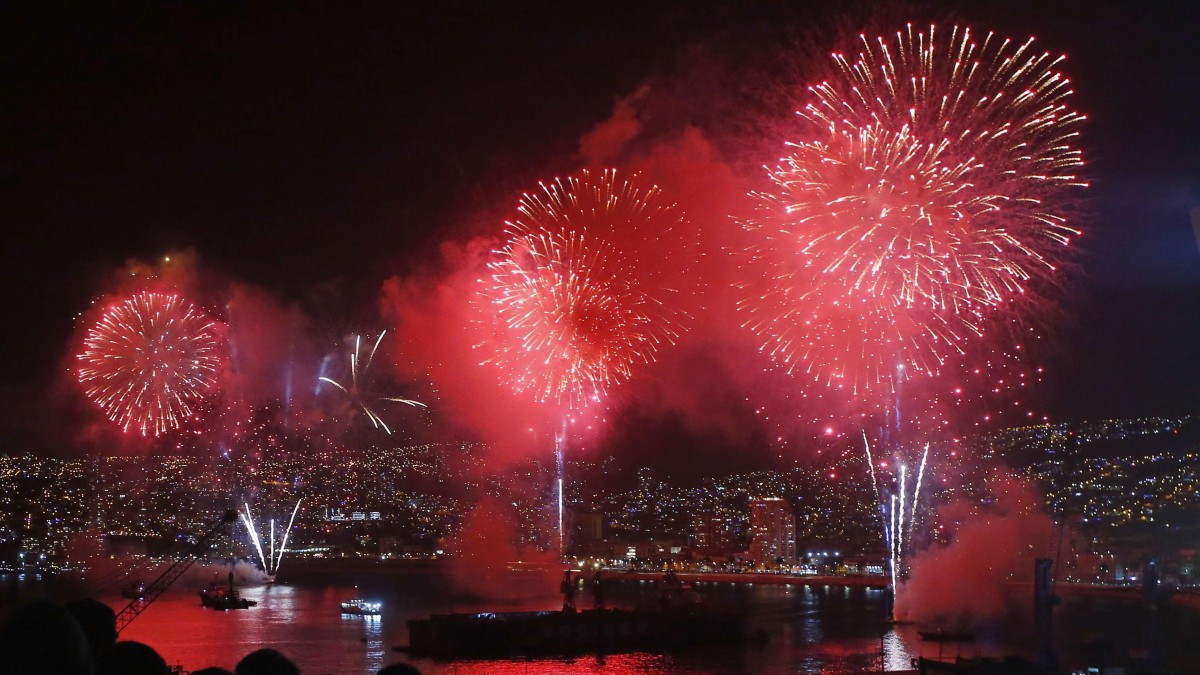 Año Nuevo 2025 Estas son las comunas que tendrán fuegos artificiales