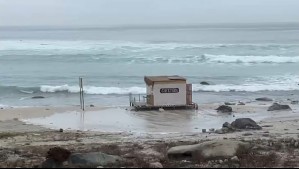 Kiosco flotante: Insólito permiso a cafetería a la orilla del mar en playa Totoralillo