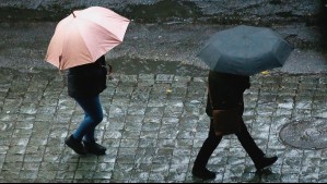 Cuatro sistemas frontales llegan a Chile esta semana: ¿En qué regiones lloverá y qué días?