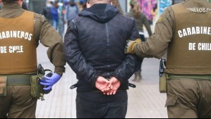 Se escucharon disparos: Detienen a padre e hijo tras supuesta agresión en confuso incidente en galería de Santiago