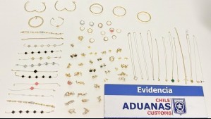'Fashionista' y su pareja son detenidos en el aeropuerto con decenas de joyas en el cuerpo: Las vendían por redes sociales