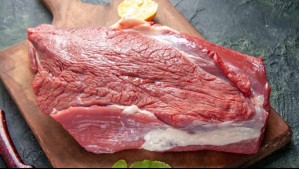 Un peligroso error: La razón por la que nunca debes lavar la carne antes de cocinarla