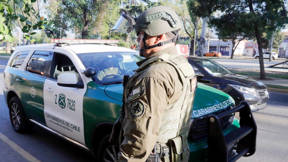 Frustran robo de cajero automático en centro comercial de Colina: Iban a detonarlo con saturación por gas