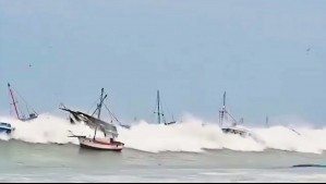 Olas de hasta cuatro metros y un fallecido: Fuertes marejadas afectan gravemente a costas de Perú y Ecuador