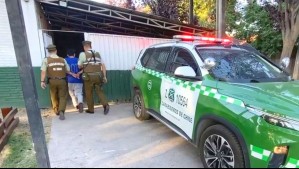 Adulto mayor sufrió robo de su vehículo en Buin: Carabinero de franco detuvo al asaltante