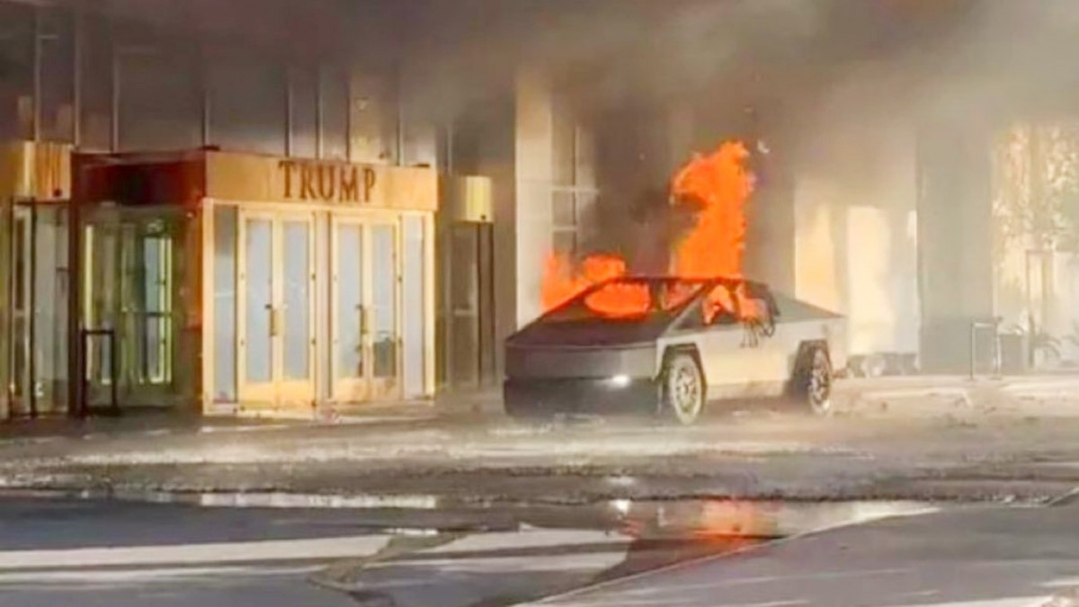 Automóvil Tesla explota afuera de hotel de Donald Trump en Las Vegas: Hay un muerto y siete heridos