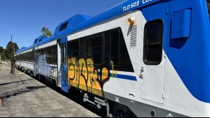 No alcanzó a entrar en operación y ya lo rayaron: Vandalizan tren del nuevo servicio Llanquihue-Puerto Montt