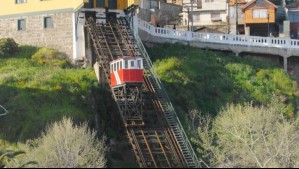 Iban 7 pasajeros dentro: Ascensor Barón se deslizó y chocó con pasarela en Valparaíso