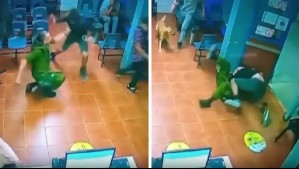 Cámara capta violenta agresión a carabineros por parte de antisociales que intentaron escapar de su detención: Uno logró fugarse