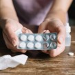 Un estudio científico realizado en Reino Unido detalló los graves problemas de salud que puede ocasionar el consumo indebido de paracetamol, específicamente en los adultos mayores, a quienes se les receta más seguido.