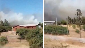 Declaran Alerta Roja en la comuna de Lampa por incendio forestal: Está cerca a sectores poblados