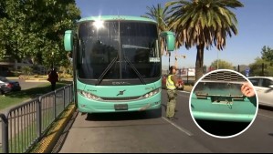 'Nunca ha tenido licencia': Detienen a conductor de bus que transportaba 30 niños y que ocultaba patentes del vehículo