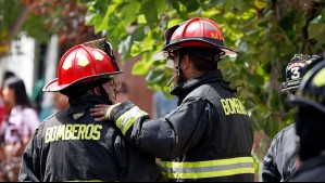 Muere una mujer en medio de incendio que afectó a vivienda en Viña del Mar