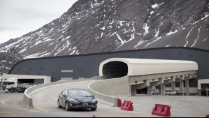 Un hombre intentó cruzar de Argentina a Chile con su esposa muerta en el auto: Quería cobrar la jubilación