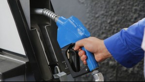 Tras fuerte alza de las bencinas: Estos son los descuentos en combustible que puedes obtener