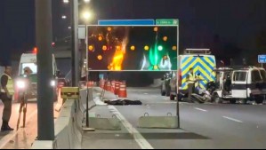 Fatal accidente en autopista Acceso Sur deja un fallecido: conductor chocó contra vehículo que realizaba trabajos en la vía