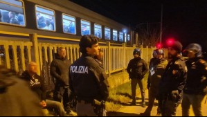 Detuvieron convoy con bengalas: Ultras del Udinese emboscan tren con hinchas del Venecia y dejan varios heridos